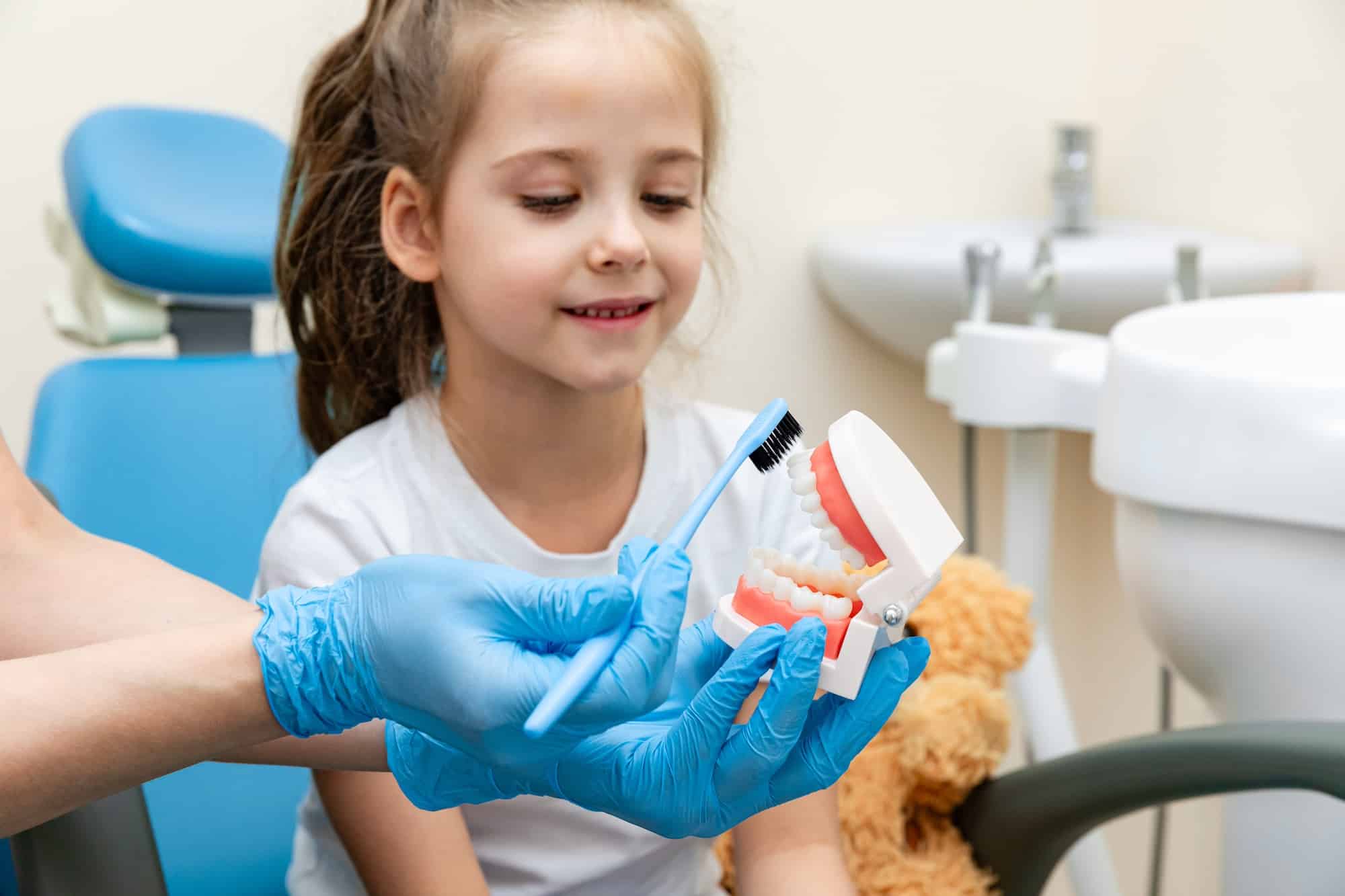 children at the dentist