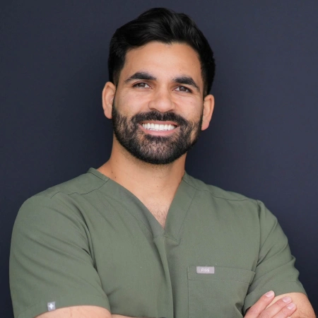 Dr. Naweed Najand - Meet our dentist